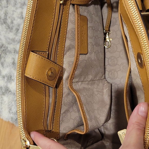 Michael Kors Medium Satchel - Picture 6 of 6